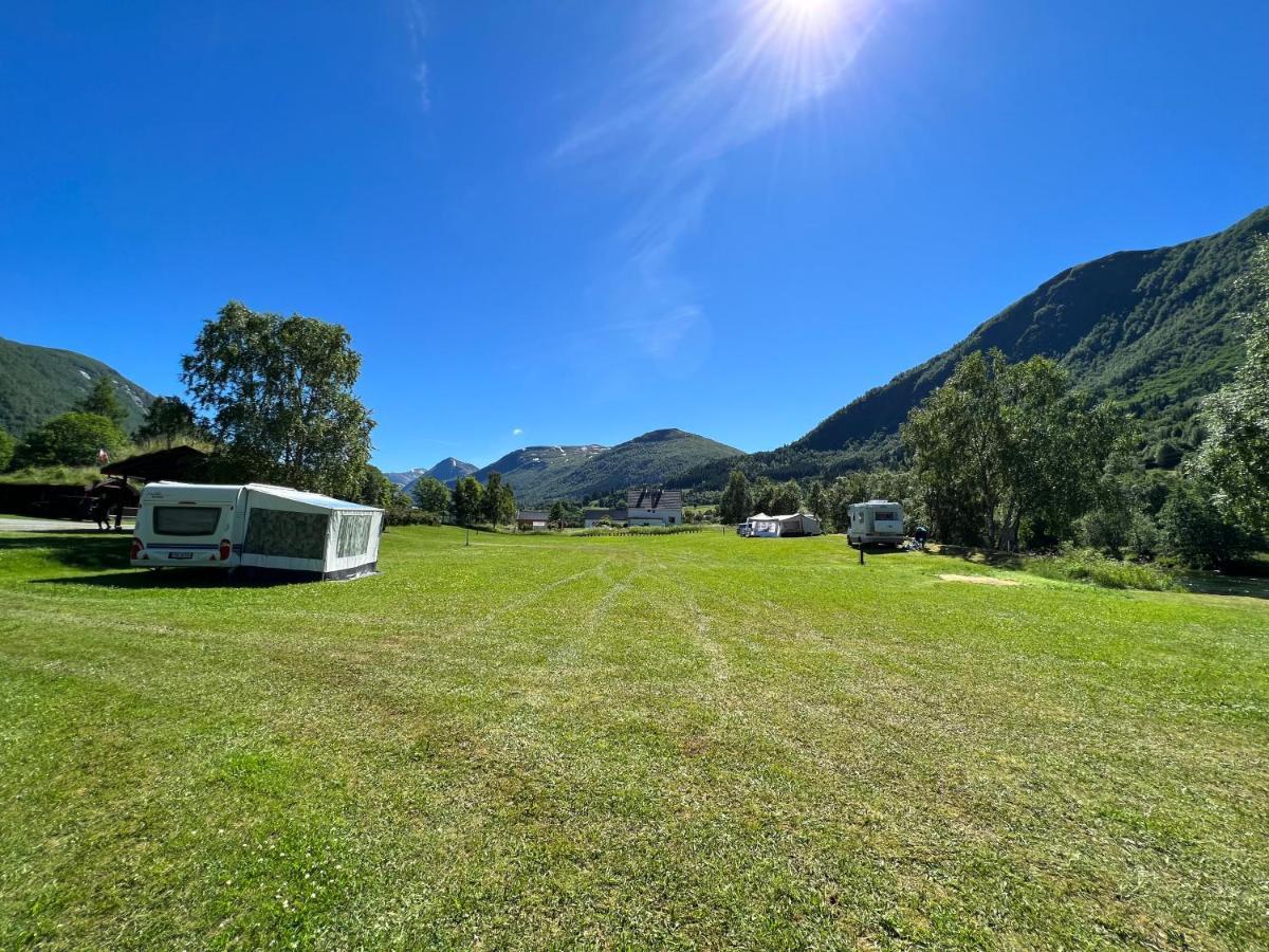 Vistdal Camping Myklebostad  Ngoại thất bức ảnh